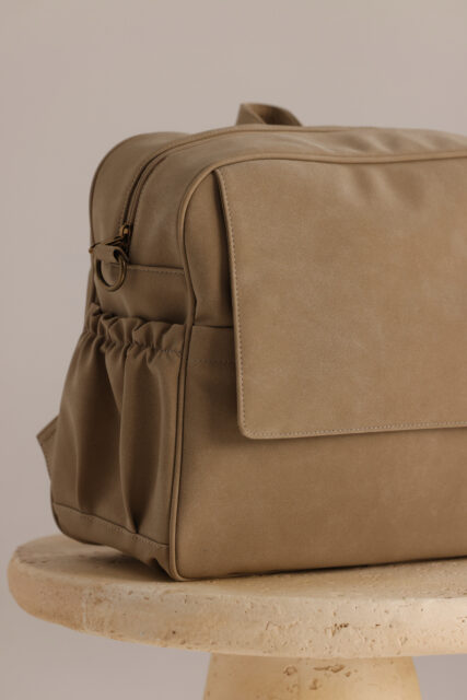 לורן חאקי פרונט 2